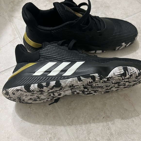 Adidas Pro Bounce - Picture 4 of 6